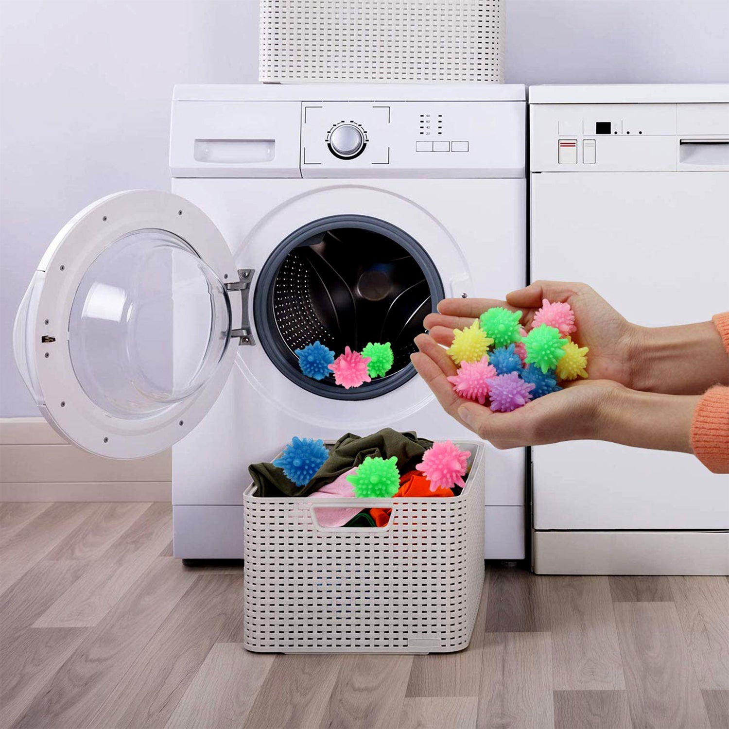 Washing Machine Laundry Reusable Soft Spiky Balls (6 Pc) Washing Machine Laundry Reusable Soft Spiky Balls (6 Pc)